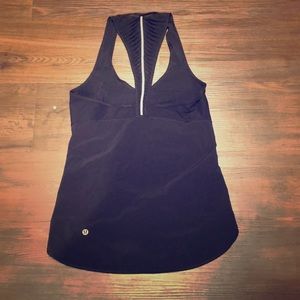Lululemon tank hardly worn